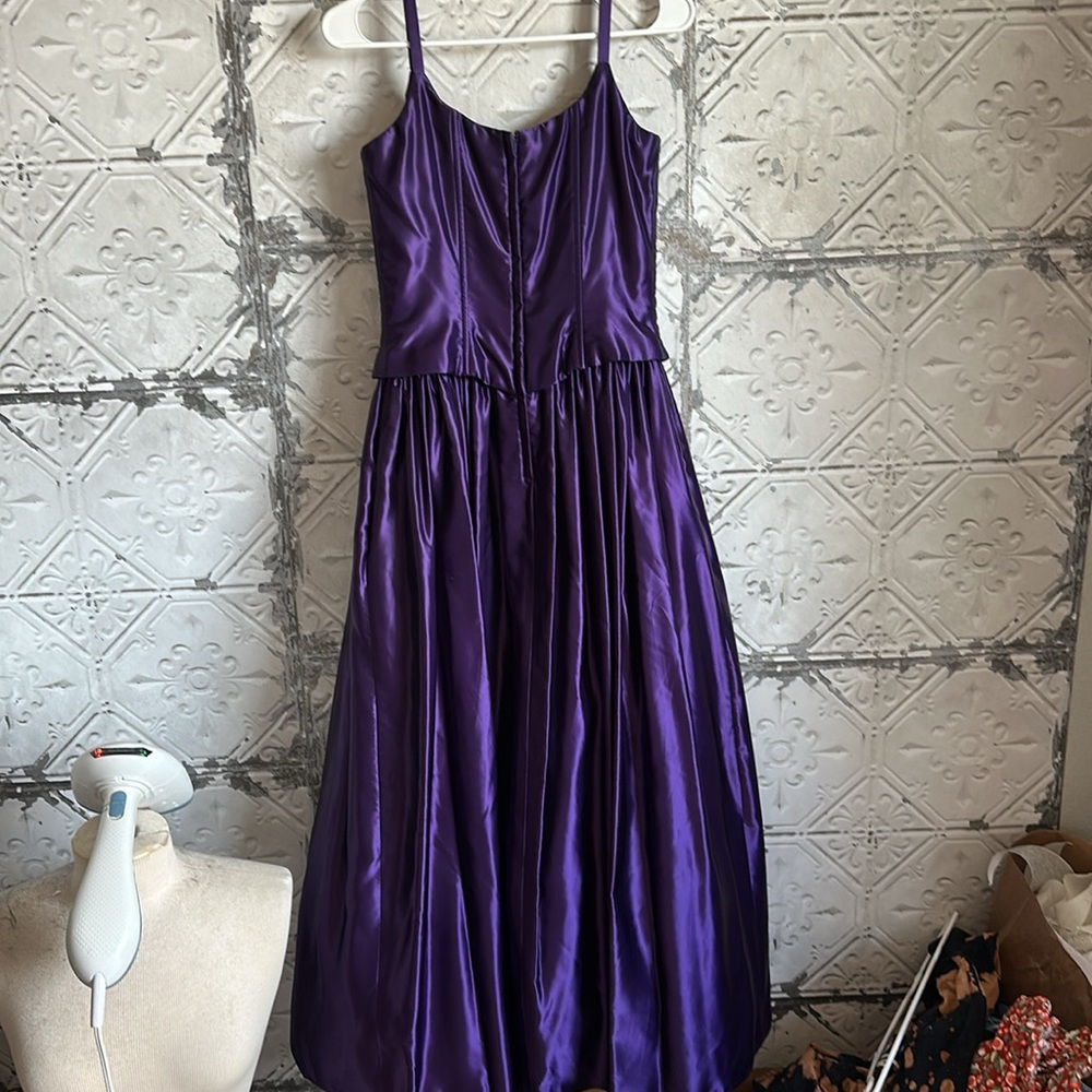 Elegant satiny ballroom Gunne Sax Purple Women's Dress with tulle - Picture 3 of 5